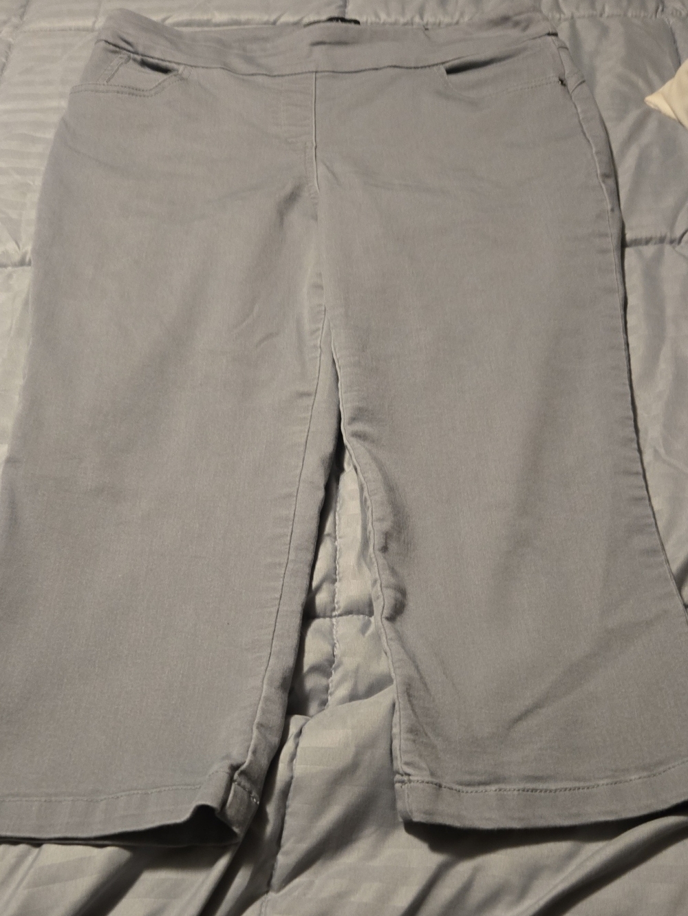 Women's Light Gray Stretch Capri Pants